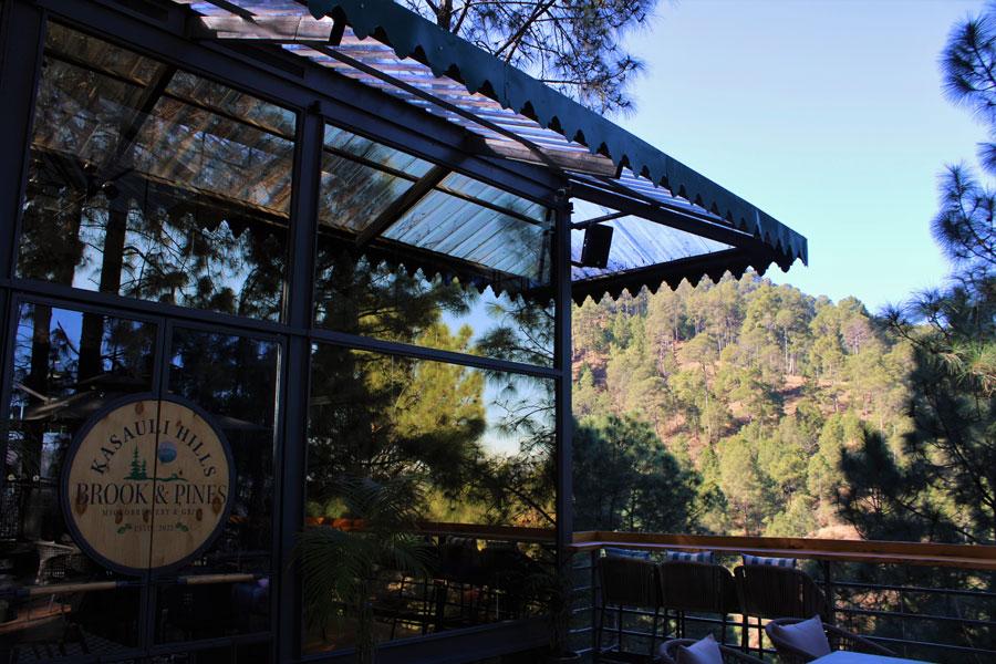 You are currently viewing Family-Friendly Dining: Kids’ Menu Picks & Playtime Options