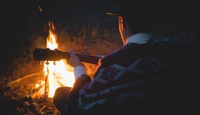 The Perfect Evening at Brook & Pines: Food, Craft Beer, Live Music & Mountain Views